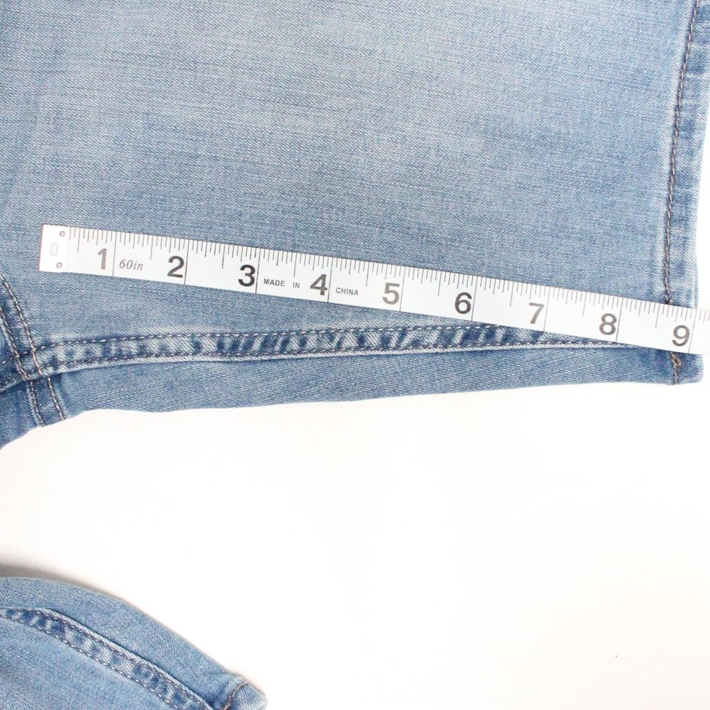 Women's Lee Mid Rise Bermuda Shorts Size 14 - Picture 8 of 14